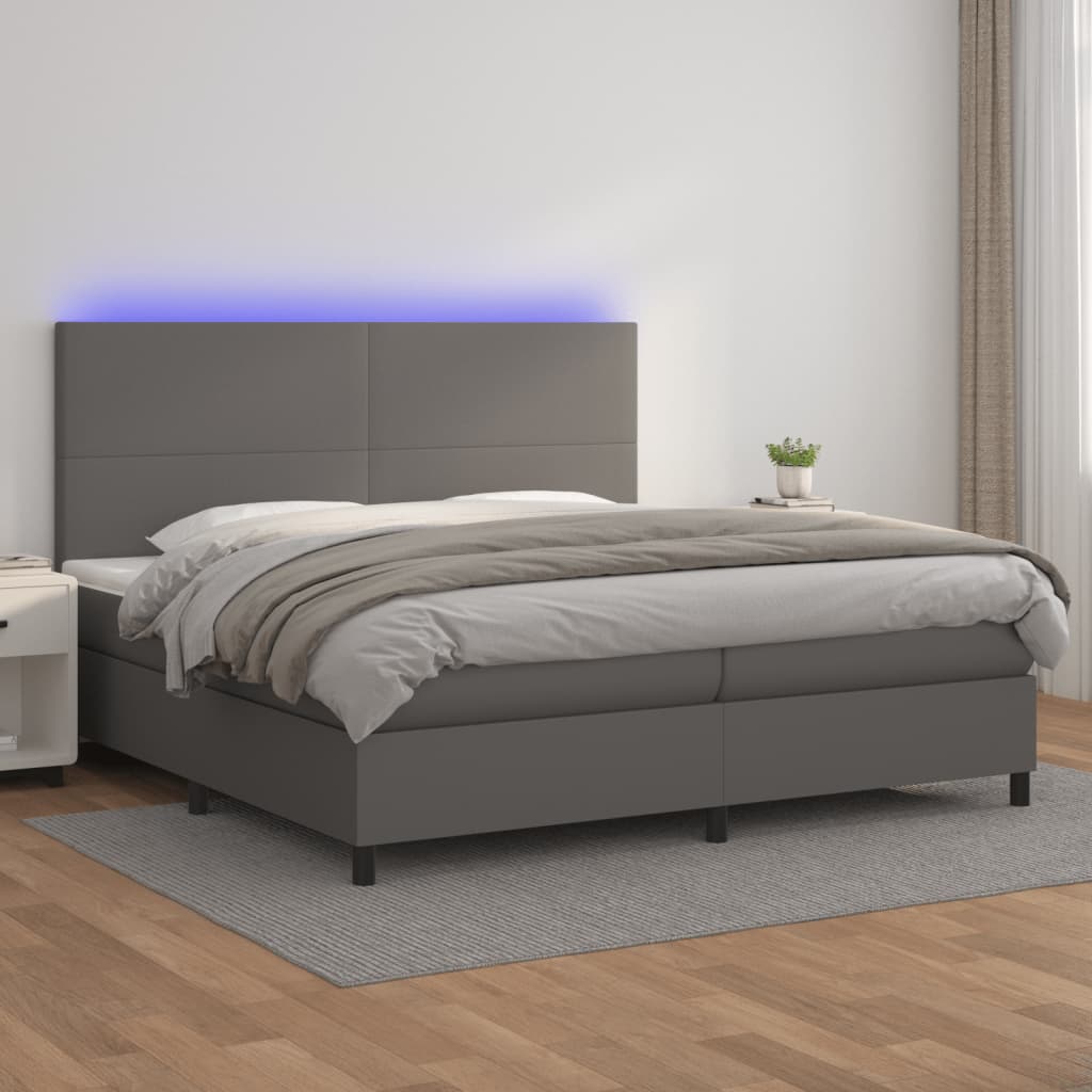 Boxspring Met Matras En Led Kunstleer