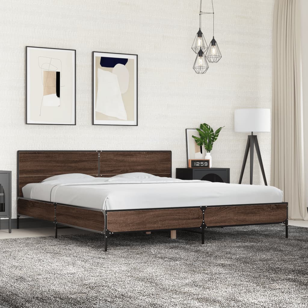 Bedframe Bewerkt Hout En Metaal Kleurig